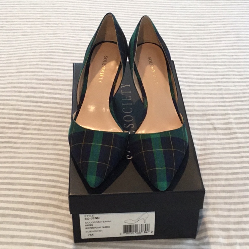 Sole Society Green and Black Heels with Pointed Toe size 7